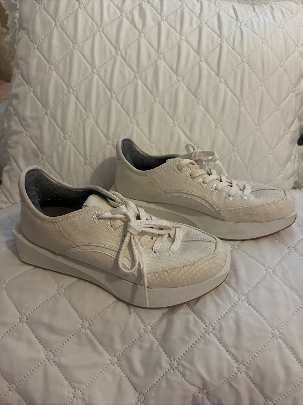 Allbirds Risers Cream Sneaker Womens Tennis Shoes - Picture 2 of 10